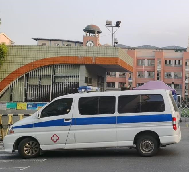 永春救护车出租护送骨折病人一公里多少钱